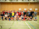 Gruppenfoto der Teilnehmerinnen und Teilnehmer sowie der Helfer des Familienturniers 2026
